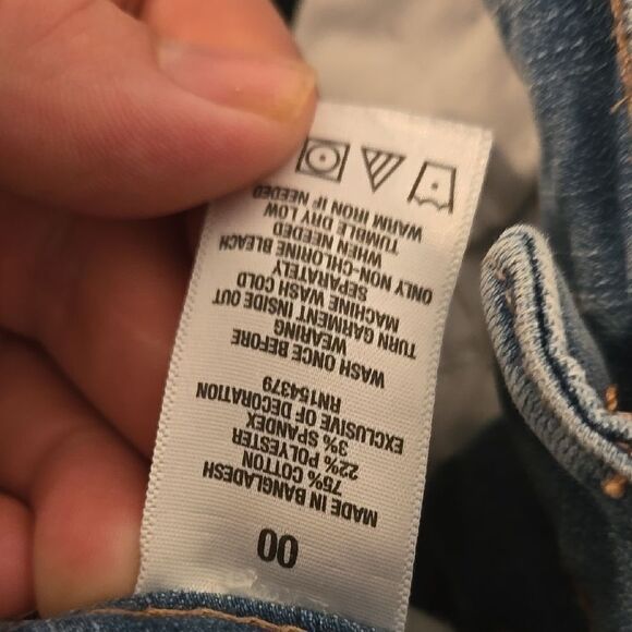 Stylish Light Blue Denim Shorts - Picture 8 of 8